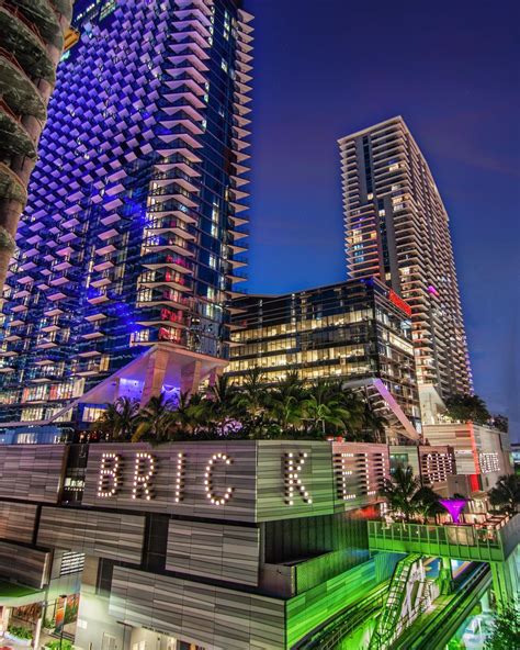 featured image for story, Brickell: El mercado inmobiliario