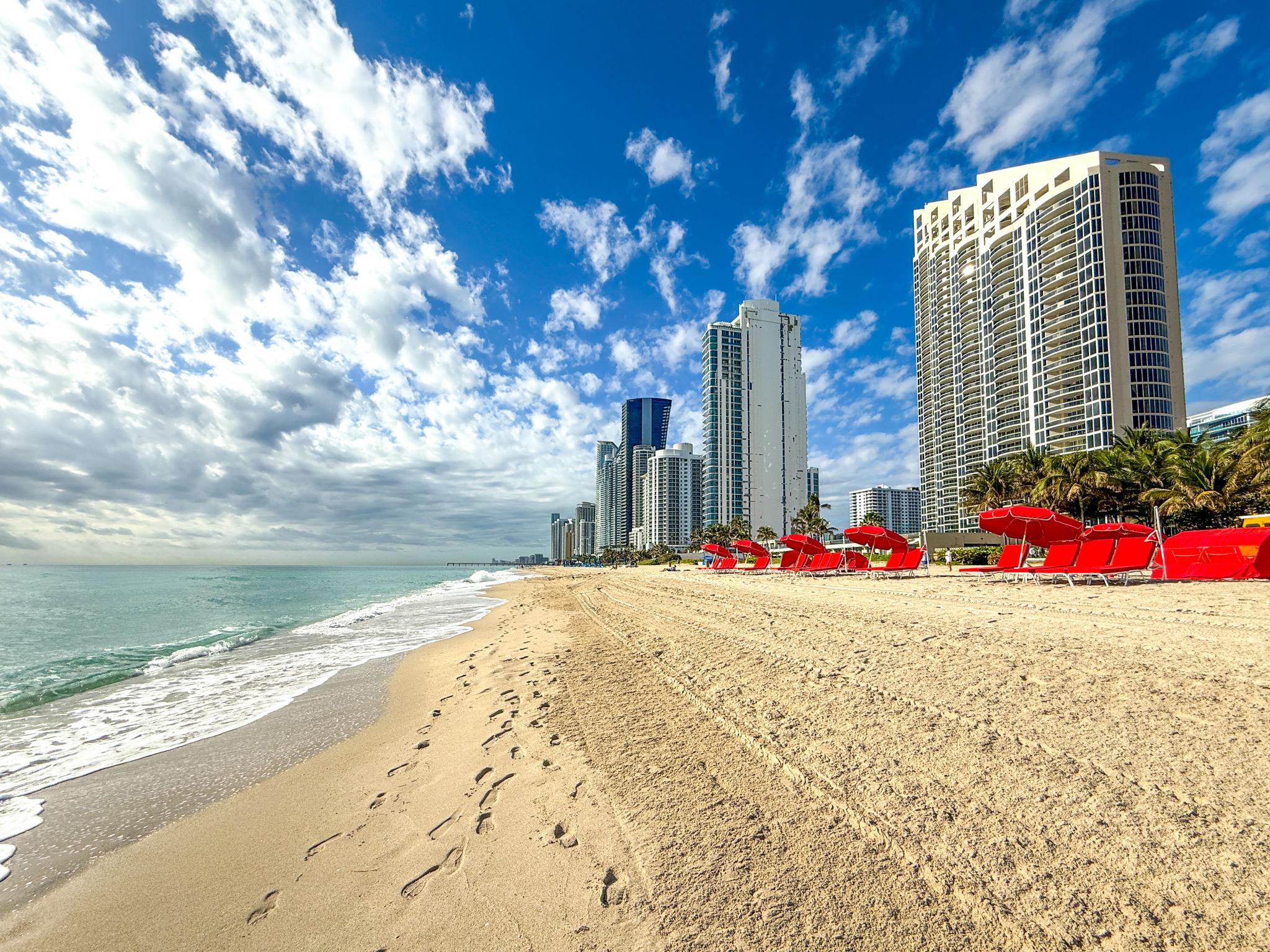 featured image for story, Why International Buyers Keep Choosing Miami in 2026