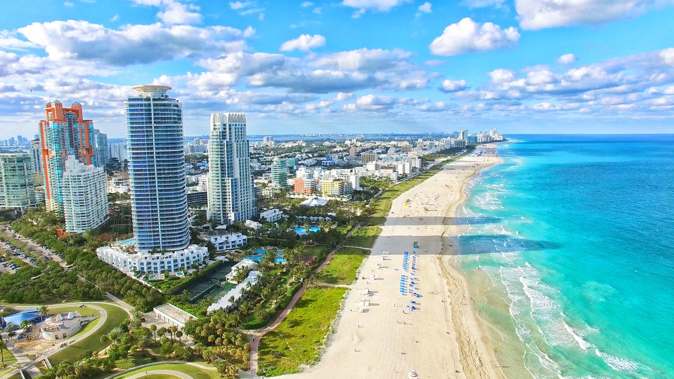 featured image for story, Is It Worth Investing in Real Estate in the United States in 2025?
